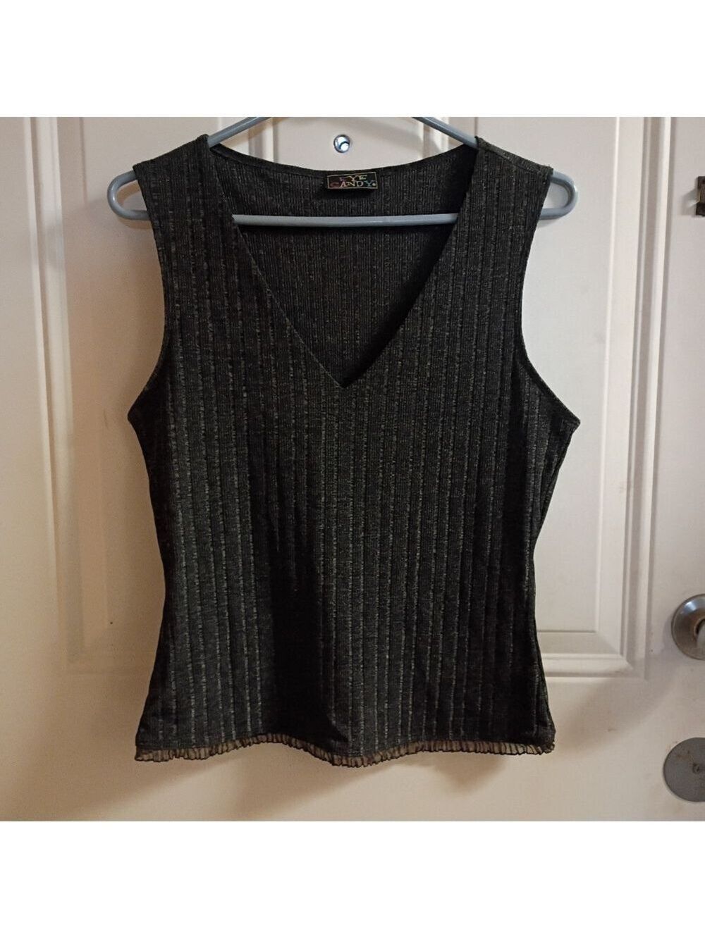 2/$10 Vintage Eye candy Sleeveless V-Neck Ribbed Grey Tank Top